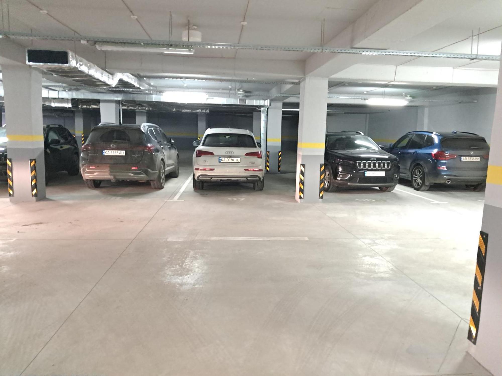 Daire Airport 24&24 Car Parking *