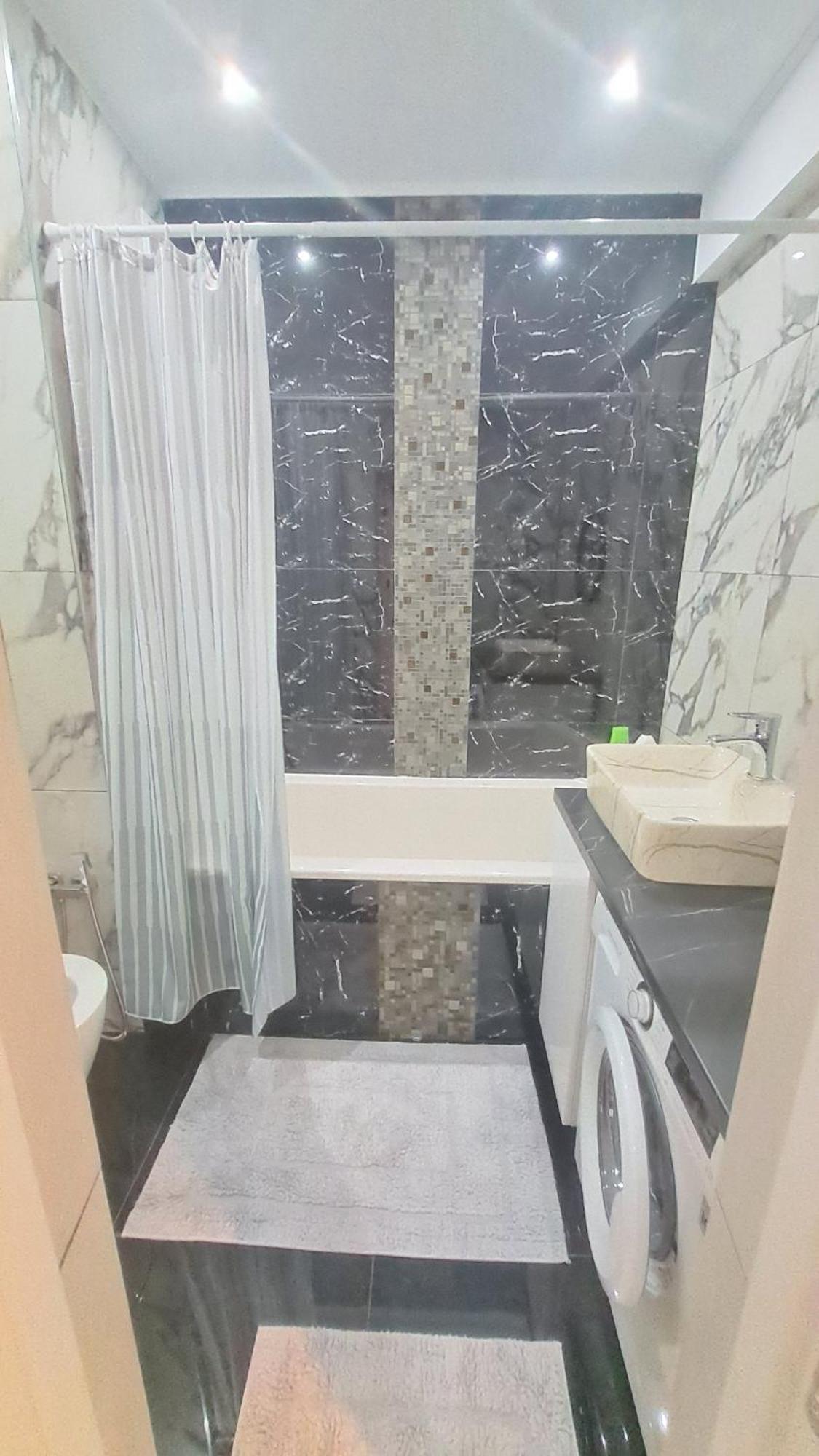 Airport 24&24 Car Parking Apartment Chisinau